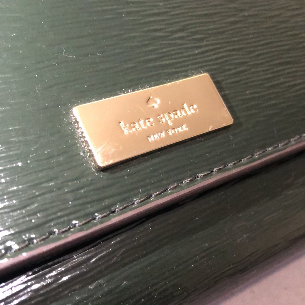 kate spade green patent leather wallet - Picture 2 of 14